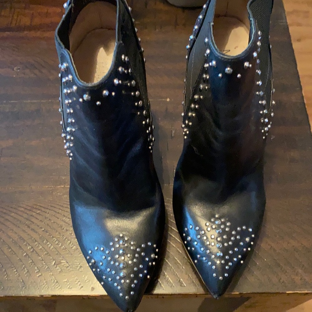 Heel boots